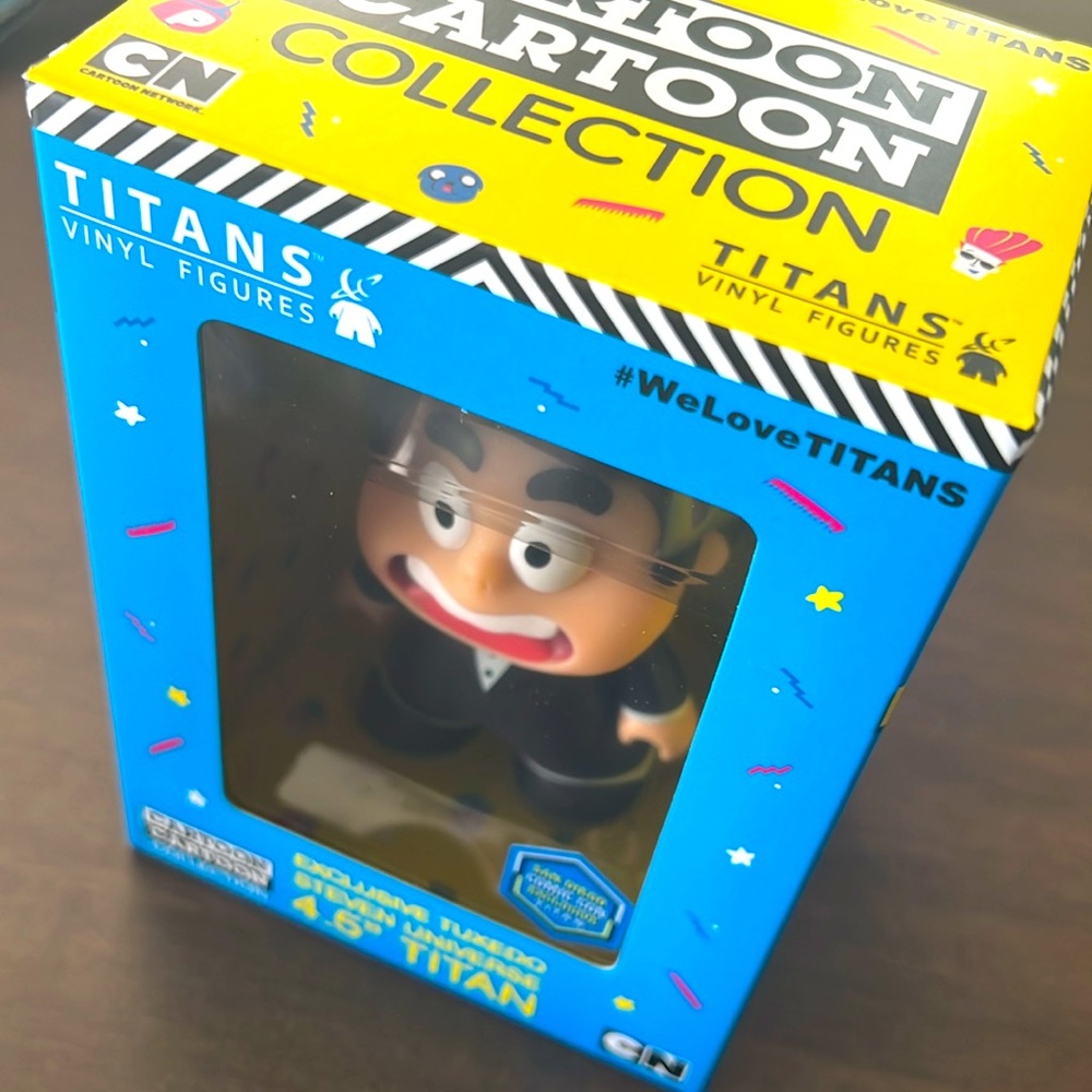CN Titans Vinyl Figure Steven Universe Tuxedo Steven